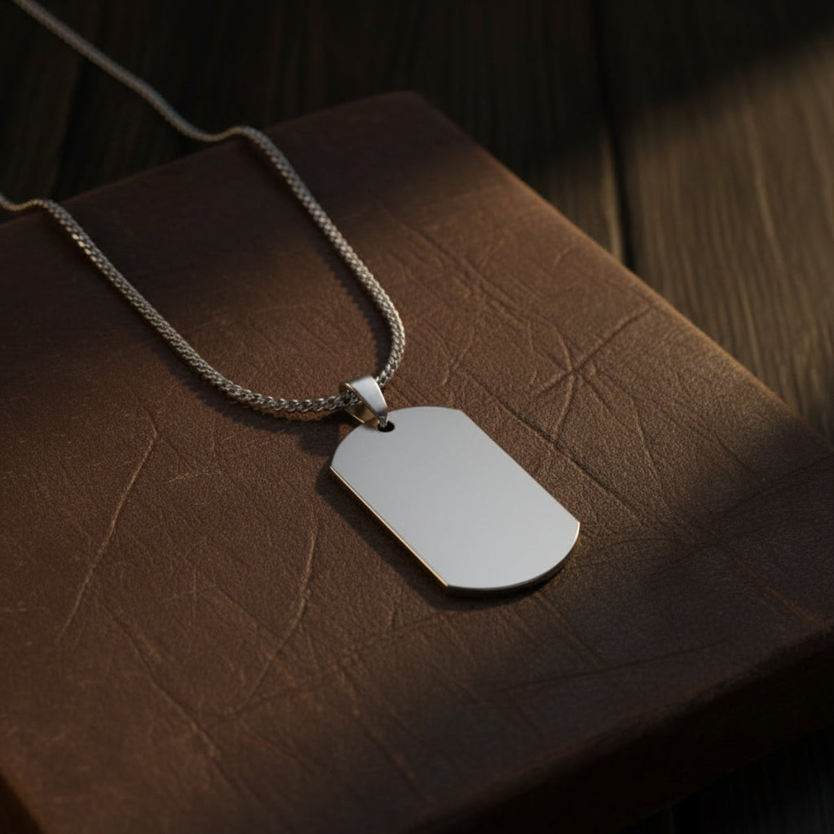 beautymogul-dangle-men-dog tag-silver-premium-luxury