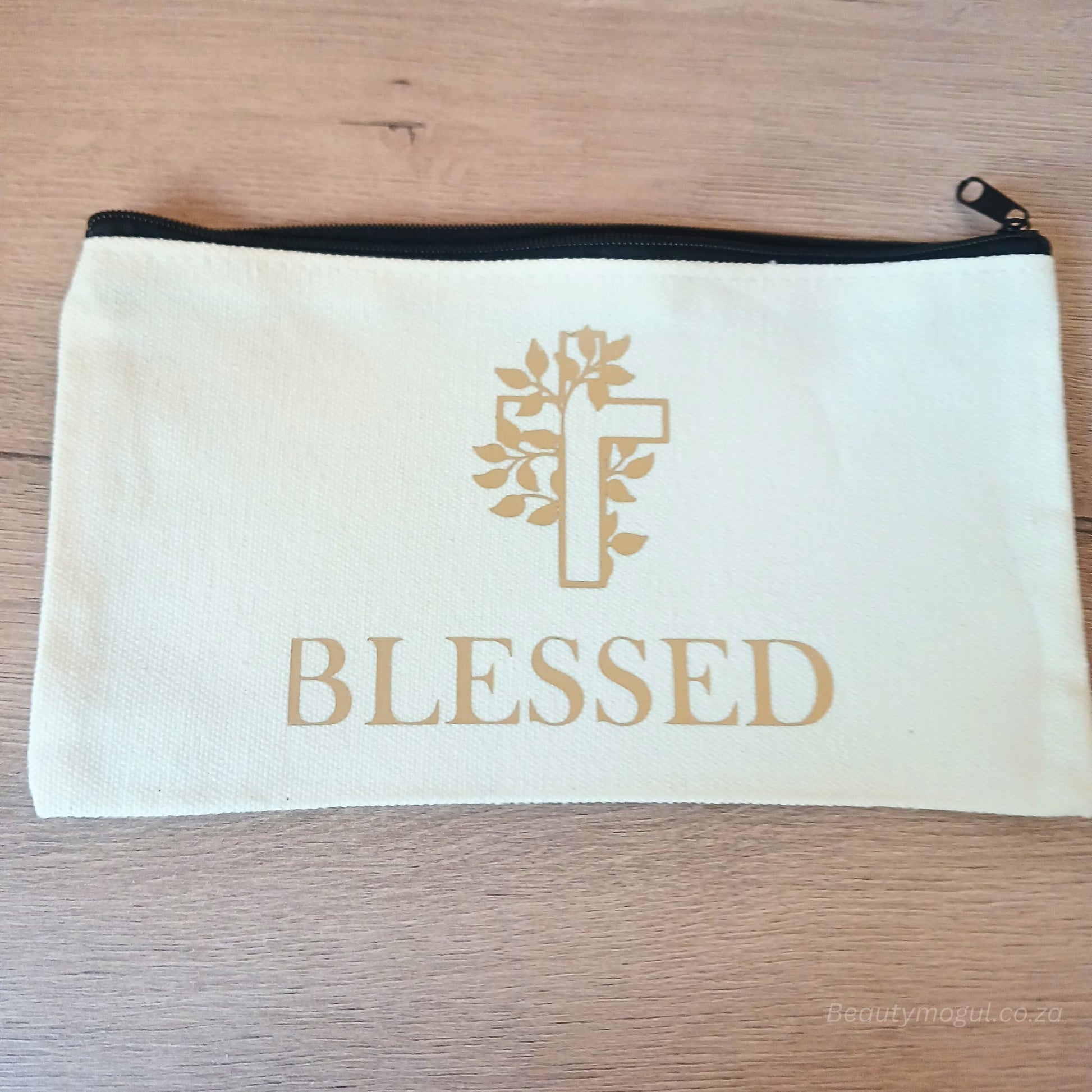 beautymogul-golden-grace-tech-pouch