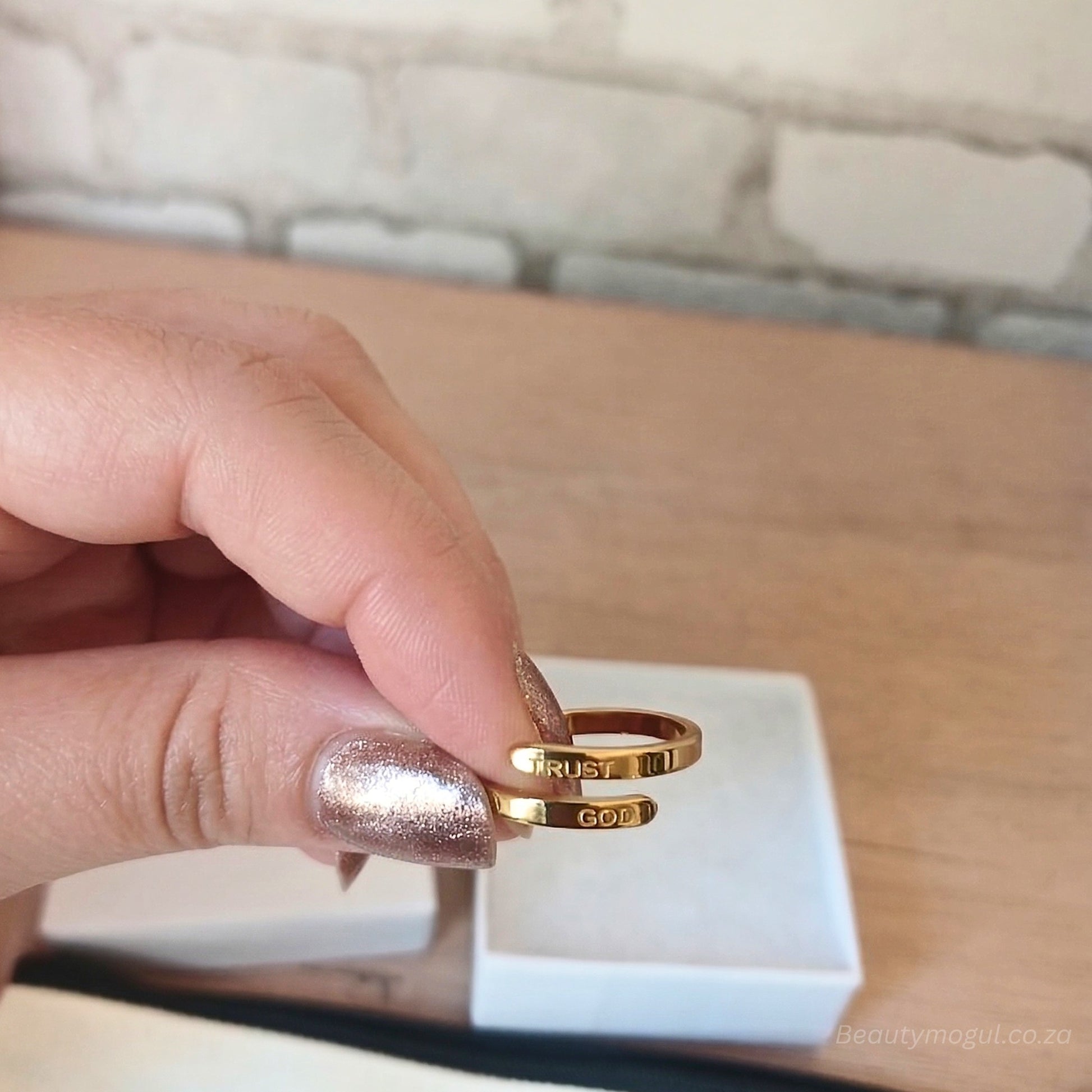 beautymogul-golden-grace-trust-God-ring