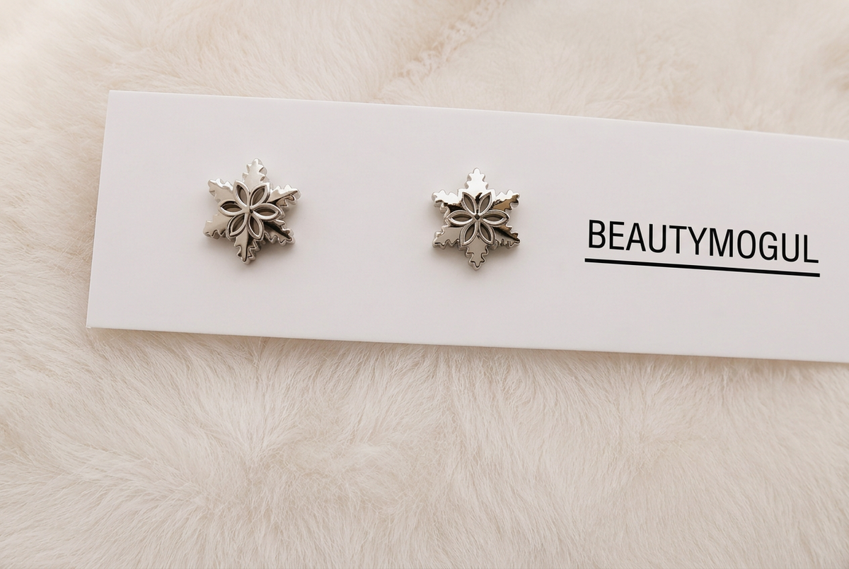 Card Display snowflake-stud-earrings-flat-lay
