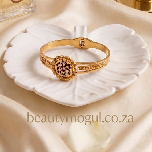 gold-mandala-bangle-heroimage-beautymogul_